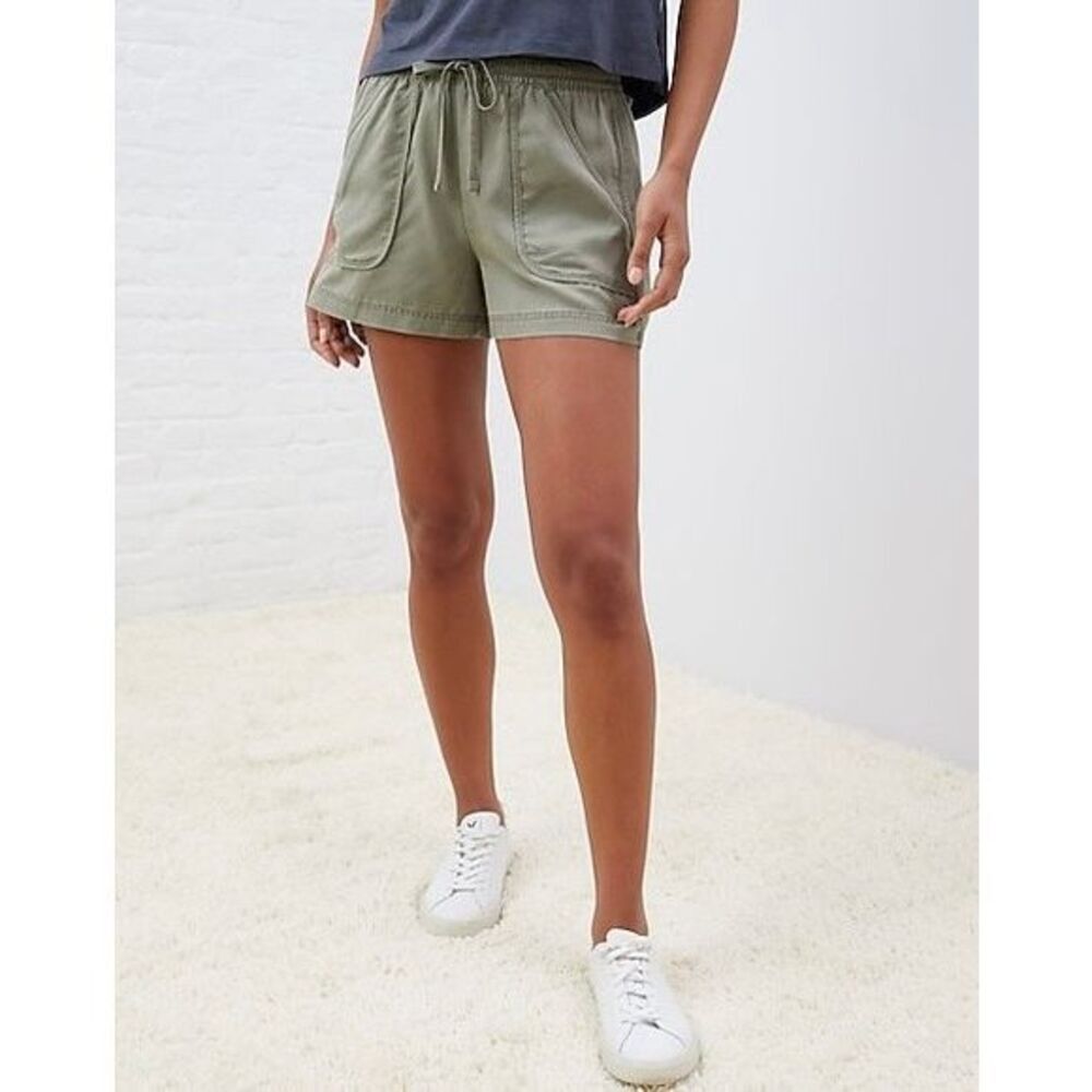 UpWest Mid Rise All Around Flowy Utility Shorts Size S
